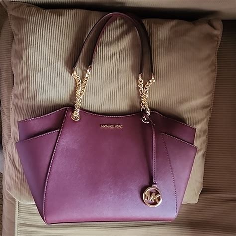 Michael Kors Plum Jet Set Large Saffiano Leather Shoulder Bag